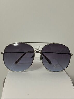 890. FREE PEOPLE Oversized Sunglasses in Silver/ Chambray Lens NWT $30